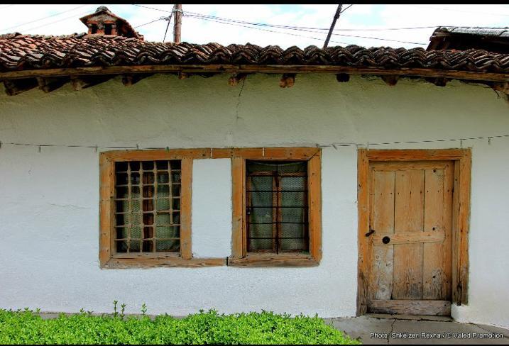 לינה וארוחת בוקר Gjakova Bujtina Zhaveli מראה חיצוני תמונה